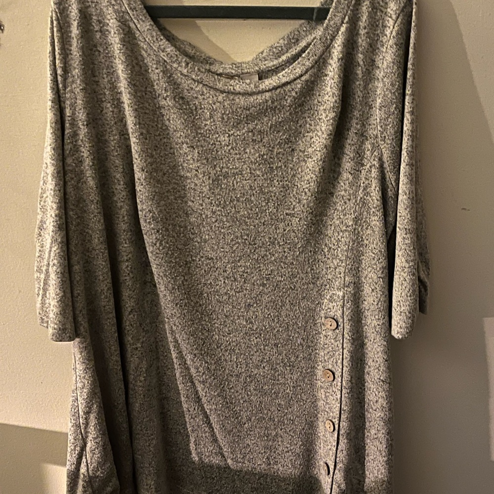 Gray top with buttons